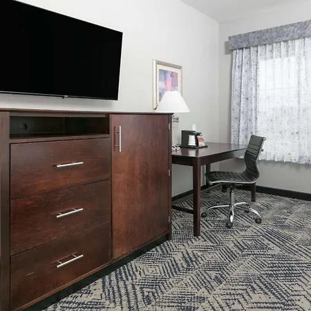 La Quinta By Wyndham Tulsa Airport / Expo Square-2