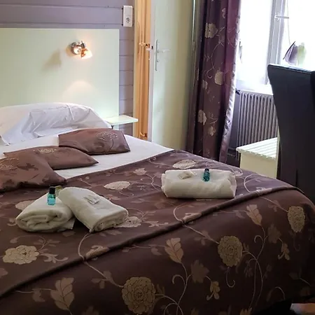 Logis Hotel Restaurant Les Carillons-2