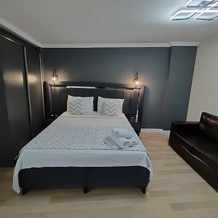 Mars Hotel-2