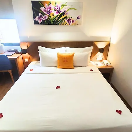 Cordial Beach Hotel Da Nang-2