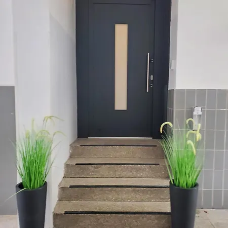 GuestHouse Köhn51, zentral gelegene, stilvoll eingerichtete Zimmer mit eigener Teeküche-3