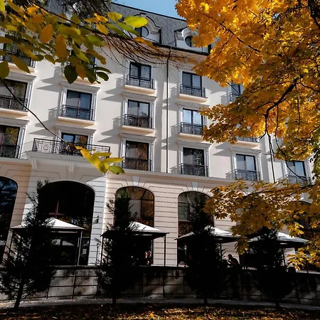 Grand Hotel Sofianu & Spa-3