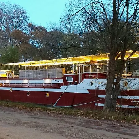 péniche chambre d'hôtes-3