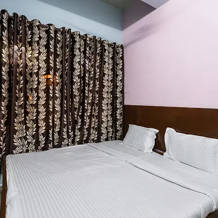 Spot On Hotel Vanilla-3