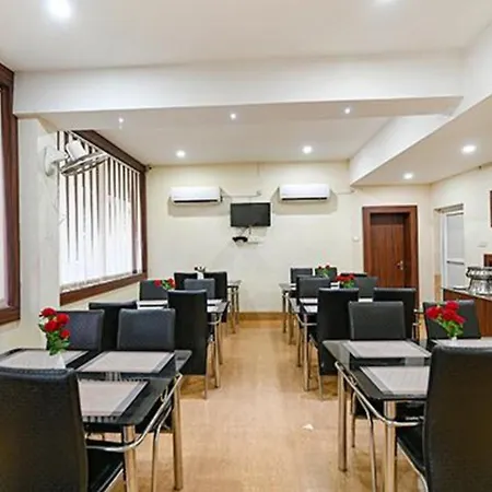 Fabhotel Triple Tree-3