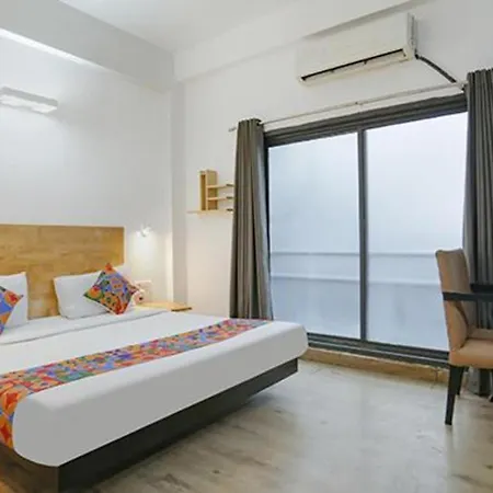 Fabhotel F9 Noida Sector 51-3