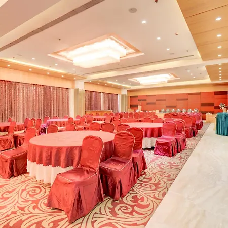The Ssk Solitaire Hotel & Banquets-3