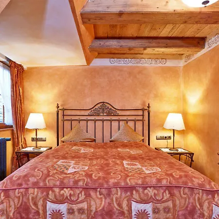 Hotel Gotisches Haus-2