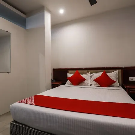Oyo Flagship 11310 Hotel Sri Tulasi Residency Near Birla Mandir-2