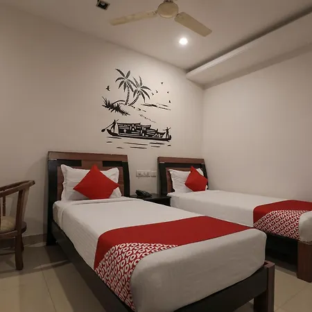 Oyo Flagship 11310 Hotel Sri Tulasi Residency Near Birla Mandir-3