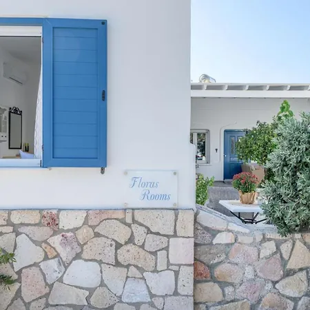 Floras Rooms-3