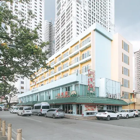 The Aloha Hotel-3