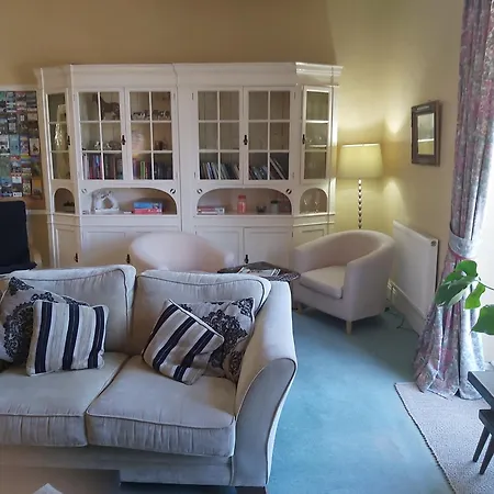 Elton Guest House-3