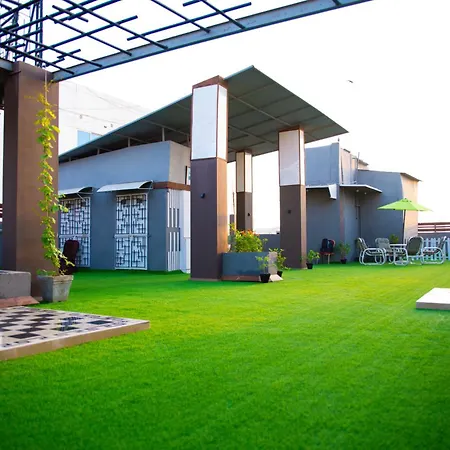 Signature By Hotel Crown Inn-2