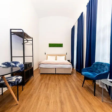 Adagio Downtown Rooms-3