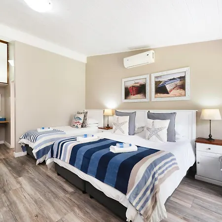 Admirals Lodge Guest House And Brightways Self Catering Apartments-3