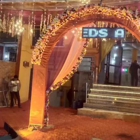 Oyo Hotel Radhe Krishna Marriage Hall-2