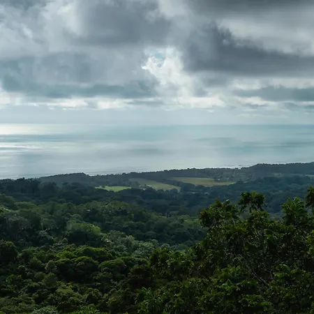 Lamangata Luxury Surf Resort-2