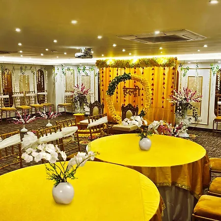 Town Pallace Inn - Hotel In New Delhi-2