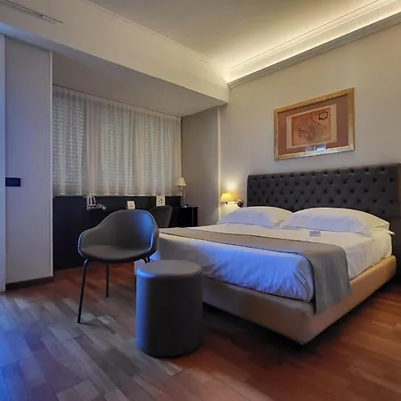 Hotel Plaza-2