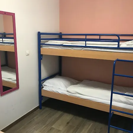 Hotel César climatisation dans la majorité des chambres Centre-ville Gare Charleville-Mézières-3