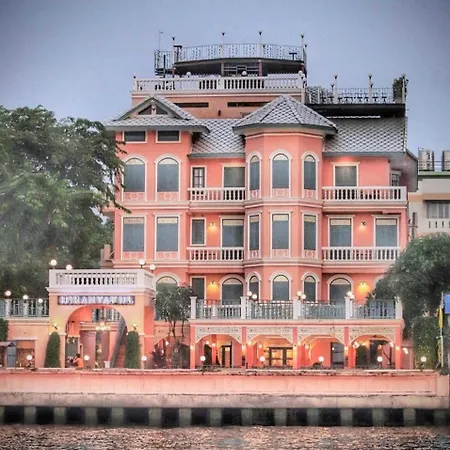 Hiranyakul House Riverside-2
