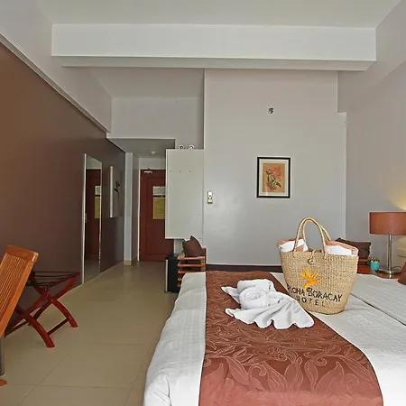 Aloha Boracay Hotel-2