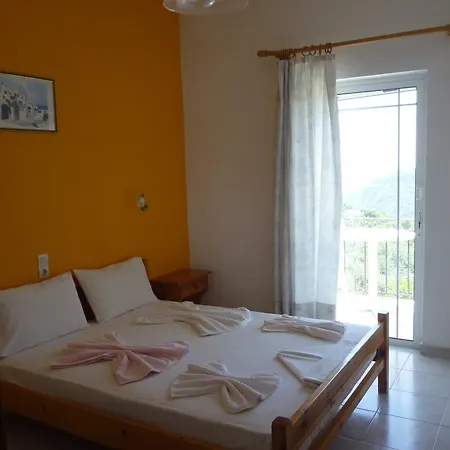 Lichnos Babis Taverna & Rooms-3