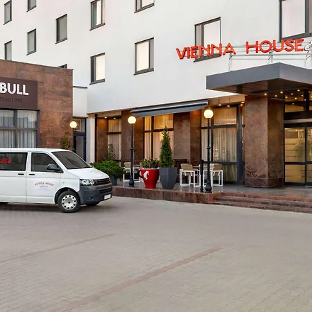 Vienna House Easy By Wyndham Bucharest Airport-2