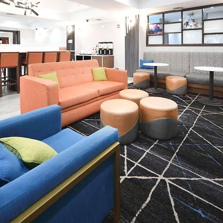 Hampton Inn Bryant-3