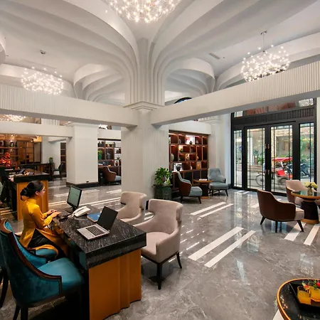 May De Ville Lakeside Hotel-2