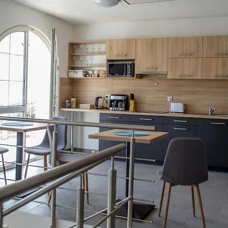 Főnix Design Rooms-2