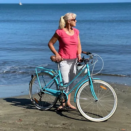 Aquarius On The Beach-2