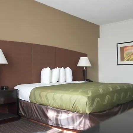 American Inn & Suites-3