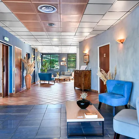 Hotel Le Pavillon Bleu-2