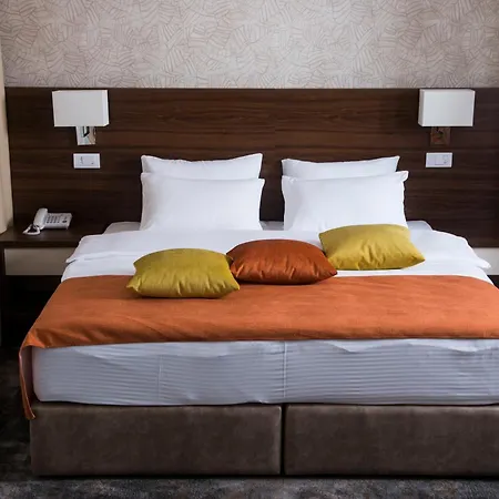 Flok Old Town - Hotel Marshal-2
