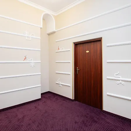 Hotel Maximum-3