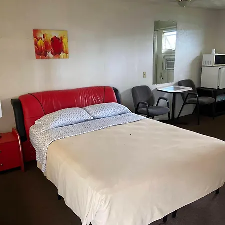 Driftwood Motel-3