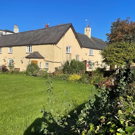 Oakenholt Farm Bed And Breakfast-2