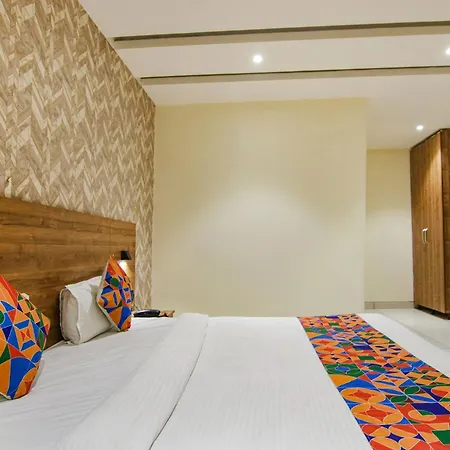 Fabhotel Golden Glory-2