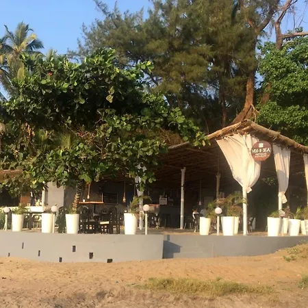 Mamagoa Beach Resort-2