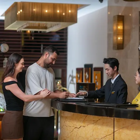Oriental Suites Hotel & Spa-2