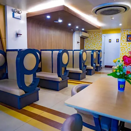 Hotel 99 Monumento Caloocan-3