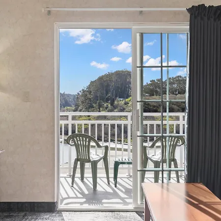 Beach House Inn-3