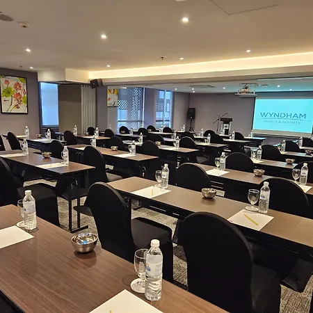 Days Hotel & Suites By Wyndham Kl - Chan Sow Lin Mrt Or Lrt-3