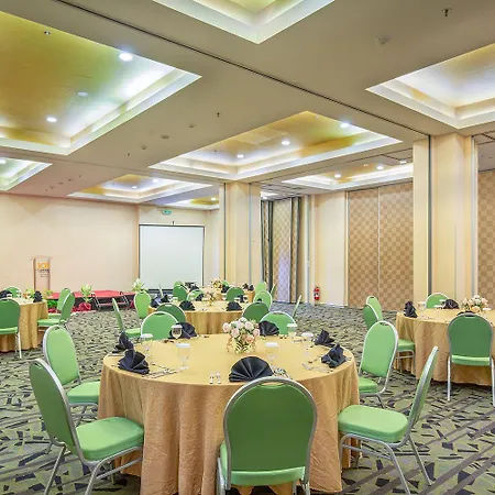 1O1 Urban Jakarta Pemuda-3