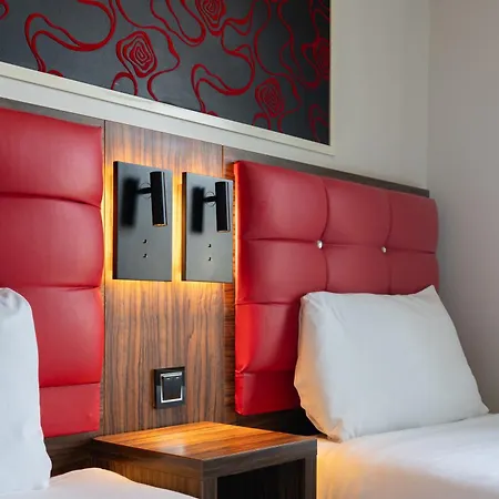 Simply Rooms & Suites-2