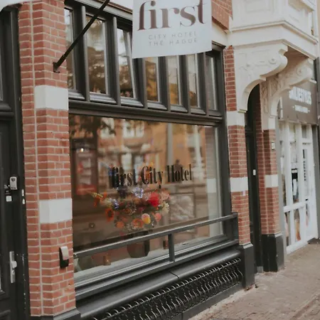 Boutique Hotel First City-3