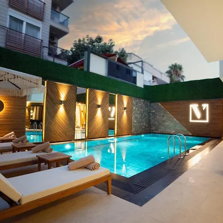 Lara Vista Hotel Suits & Spa-2