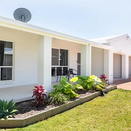 Palm View Holiday Apartments-3